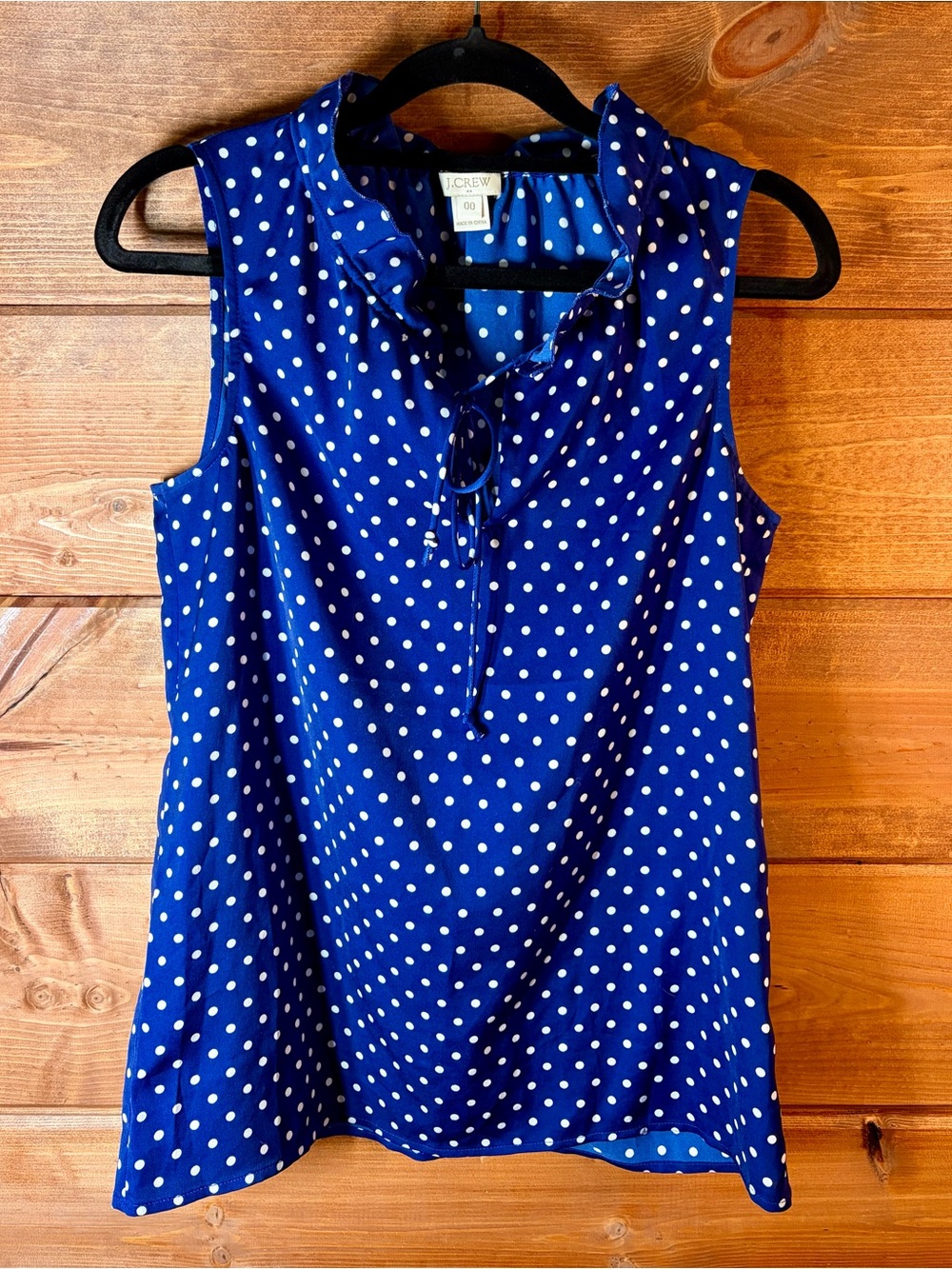 J. Crew Blue Polka Dot Sleeveless Tank Top Size XS or Small 💕💙